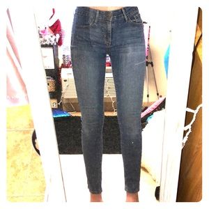 Denizen Levi’s - Modern Skinny - Size 6